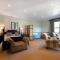 Leeuwenbosch Country House - Amakhala Game Reserve