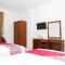 RedDoorz Plus at Hotel Surya Solo