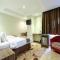 Travellers Hotel Phinisi