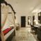 La Rose Suites
