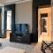 Hilton Shanghai City Center -Steps from iconic landmarks Wukang Mansion and Jingan Temple