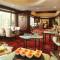 Holiday Inn Shanghai Nanjing Road by IHG