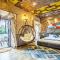 Royal Empire Boutique Hotel