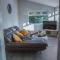 Sea Front Cottage - 乌伊格
