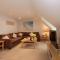 Beachcombers Apartments