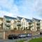 Beachcombers Apartments