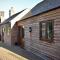 Finest Retreats - Shropshire Cottage, 2 bedrooms, sleeps 3 - Marchamley
