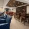 Holiday Inn Express Hotel & Suites Belmont, an IHG Hotel