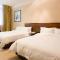 Guangdong Yingbin Hotel-Free Canton Fair Shuttle Bus