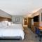 Holiday Inn Express & Suites - Houston NASA - Boardwalk Area, an IHG Hotel