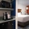 Holiday Inn Express & Suites by IHG Altoona by IHG