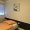 Studios Lora RM 860