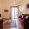 Large apartment near Politeama 2 bathrooms Up to 8 Guests