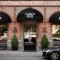 Ascot Hotel