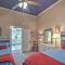 Charming Gulfport Getaway Only 3 Blocks to Beach! - 格尔夫波特