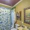 Charming Gulfport Getaway Only 3 Blocks to Beach! - 格尔夫波特