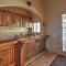 Less Than 2 Mi to Lake Havasu Spacious Home with Patio! - مدينة ليك هافاسو