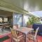 Pet-Friendly Daytona Beach Home, Walk to the Ocean