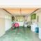 Pet-Friendly Daytona Beach Home, Walk to the Ocean