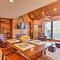 Pet-Friendly Beech Mountain Condo Walk to Slopes - بيتش ماونتن