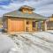 Dog-Friendly Cabin in the Heart of Grand Lake!