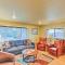 Peacock Hill Retreat on 1 Acre, 1 Mi to Harbor - Gig Harbor