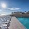 Oceanfront Daytona Beach Club Studio with Balcony! - دايتونا بيتش