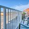 Oceanfront Daytona Beach Club Studio with Balcony! - Daytona Beach