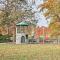 Cozy Columbia Cabin with Shared Lake Dock! - Columbia