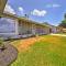 Lakefront Livingston Home with Dock, 1 Mi to Launch! - Livingston