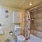 Padre Island Condo with Pool Access - Walk to Beach! - كوربوس كريستي