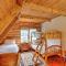 Family-Friendly Massanutten Log Home with Views! - McGaheysville