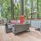 Redwoods Cabin with Hot Tub Walk to Russian River! - Guerneville