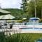 1 Mi to Big Boulder Lakefront Unit with Pool Access