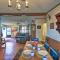 Utopia Family Home with Mountain Viewing Deck! - Utopia