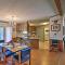 Utopia Family Home with Mountain Viewing Deck! - Utopia