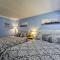 North Wildwood Condo with Pool, Walk to Boardwalk!