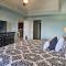 Beachfront Destin Condo with Pool and Harbor View! - ديستين