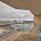 Beachfront Destin Condo with Pool and Harbor View! - ديستين