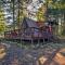 Serene Washington Escape with Deck and Mountain Views! - 帕克伍德