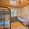 Remodeled Crestline Retreat Walk to Lake Gregory!