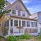 Charming Pine Point Cottage - 2 Blocks to Ocean! - Scarborough