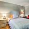 Wawayanda House on 62 Acres - Multiple Fireplaces! - 米德尔敦