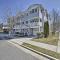 Wildwood Townhome with Patio 1 Block To The Beach!