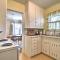 Townhome with Fast and New WiFi - Walk to Downtown!