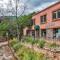Downtown Manitou Springs Home Tranquil Creek View - Manitou Springs