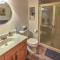 Private Plymouth Hideaway - 13 Miles to Ann Arbor!