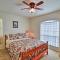 Bright Spring Hill Home 5 Mi to Weeki Wachee Park - سبرينغ هيل