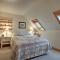 Spacious Gilford Retreat with Deck 2 Mi to Skiing!