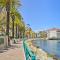 Walk to Beach and Main St Catalina Island Cottage!